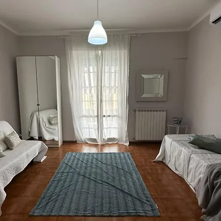 Casa Shanti Lunense Carrara